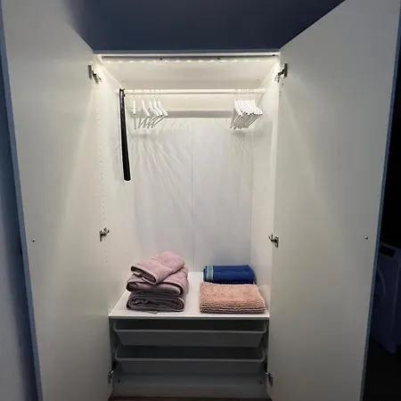 Estudio Turistico Bythesea * Фуенхірола