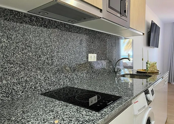 Estudio Turistico Bythesea フエンヒロラ