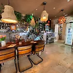 Estudio Turistico Bythesea *